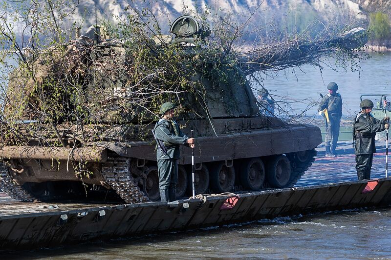 Файл:MotorizedRifleExercise2019-19.jpg