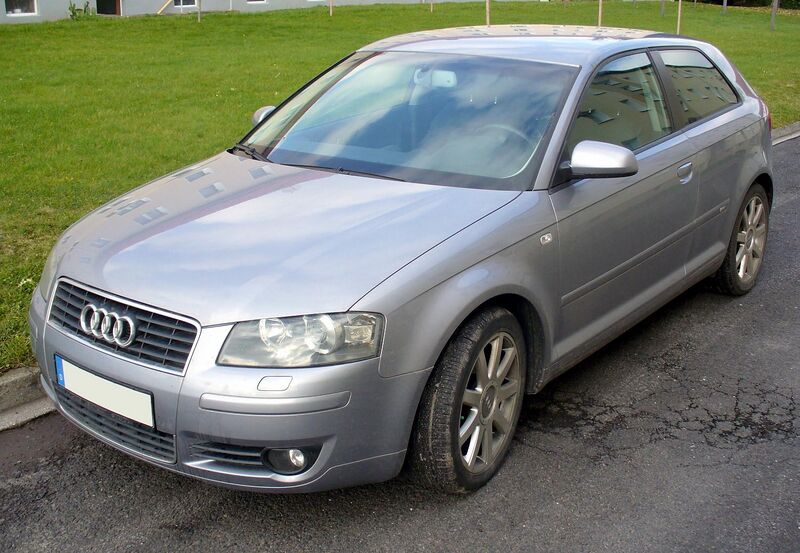 Файл:Audi A3 S-Line silver.JPG