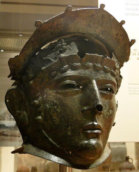 Файл:Ribchester Helmet c.jpg