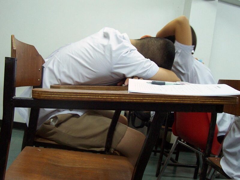 Файл:Sleeping students.jpg
