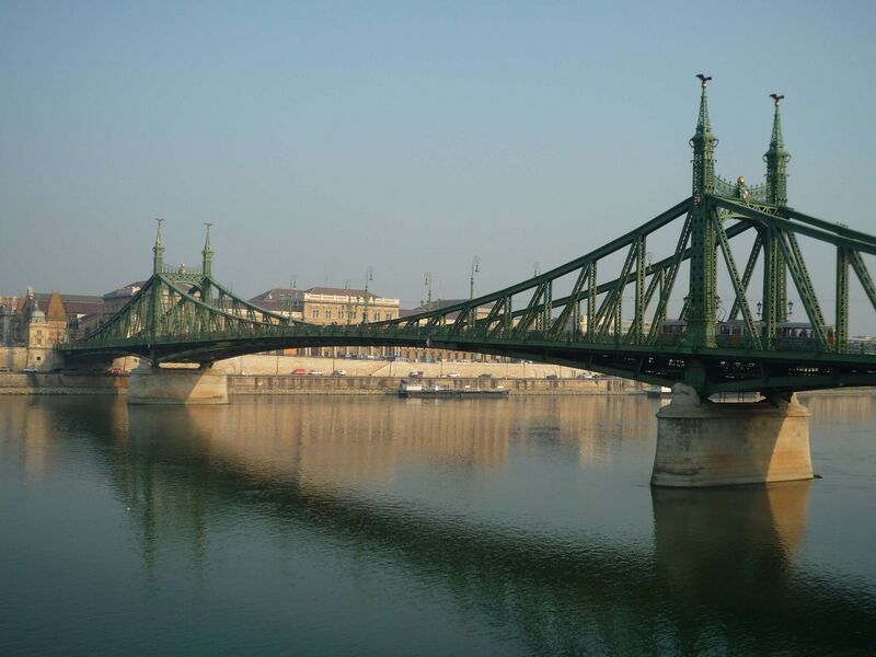 Файл:Freedom Bridge Budapest.JPG
