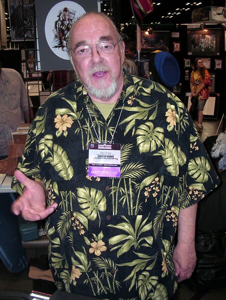 Файл:Gary Gygax Gen Con 2007.JPG