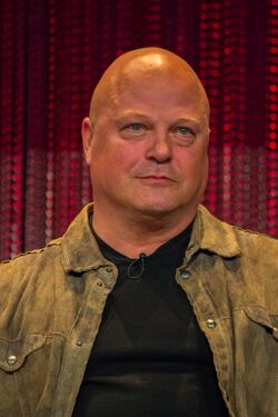 Чиклис на PaleyFest 2014 для «Американской истории ужасов: Фрик шоу».