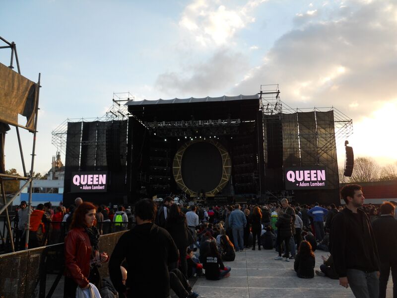 Файл:Queen GEBA.JPG