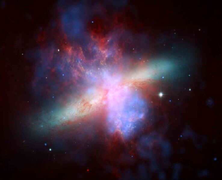 Файл:M82 Chandra HST Spitzer.jpg