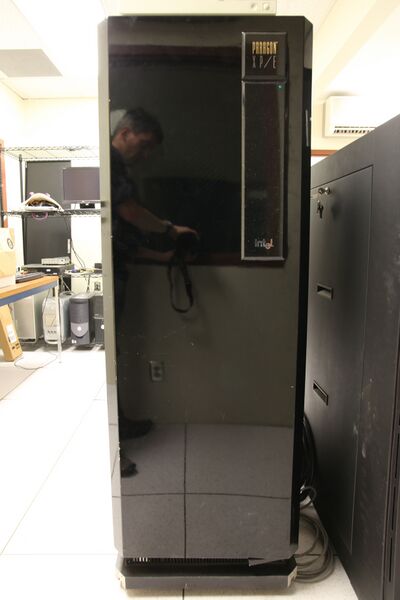 Файл:Paragon XP-E - front.jpg