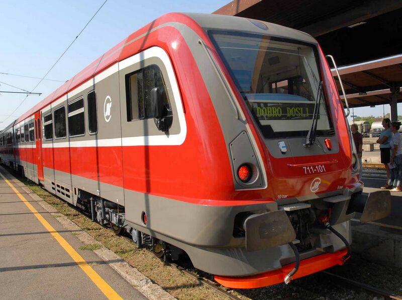 Файл:Serbian Railways Class 711.jpg