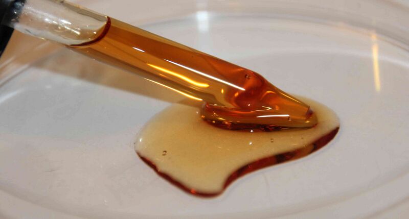 Файл:Sample of alpha-tocopherol.jpg