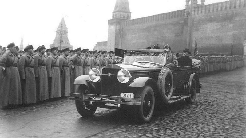 Файл:Isotta Fraschini in Red Square.jpg