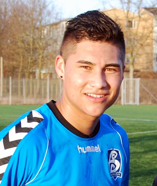 Файл:Dustin Corea 20120308.jpg