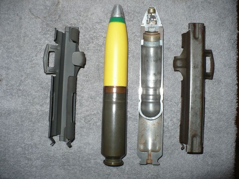 Файл:30mm ammo.JPG