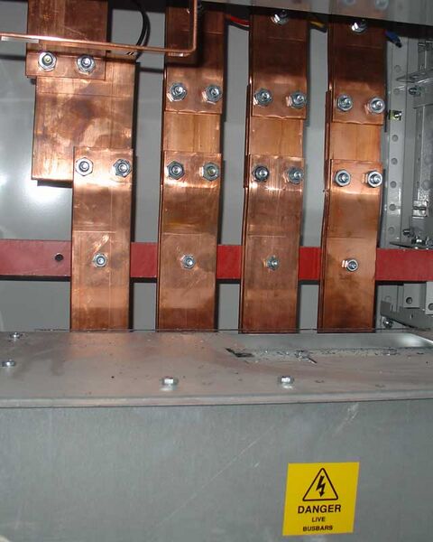 Файл:Busbars.jpg
