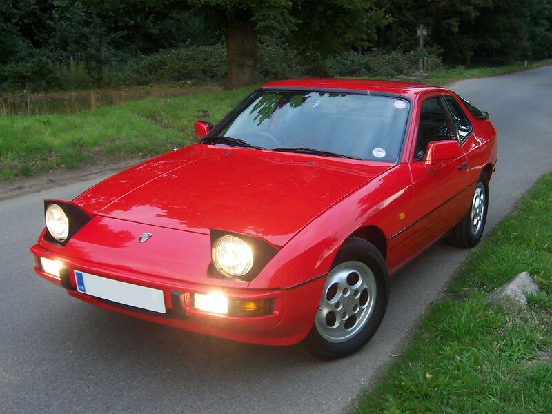Файл:Porsche924S.JPG