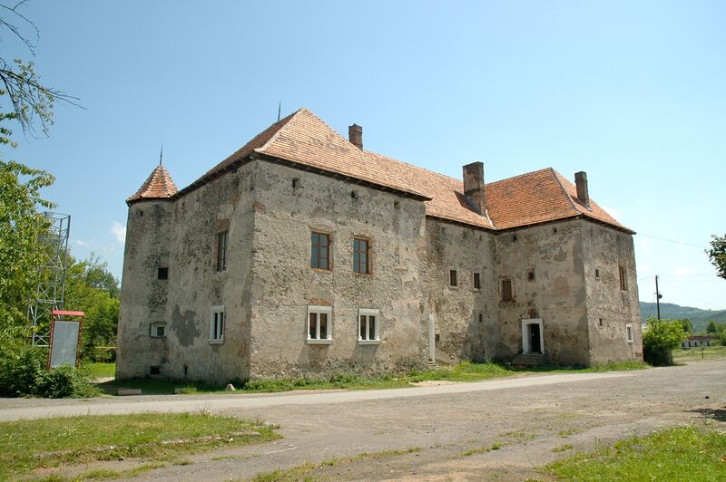 Файл:Telegdy-Rákóczi castle Chynadiyovo 2012 01.jpg