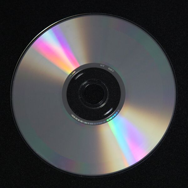 Файл:CompactDisc.jpg