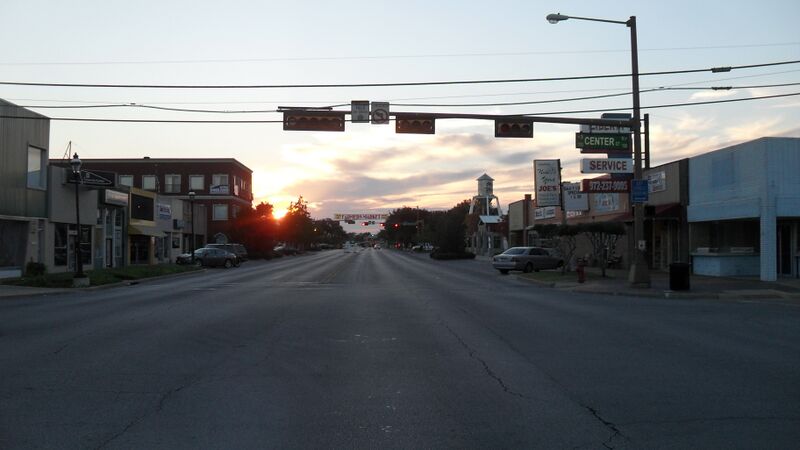 Файл:GP Main Street at Dusk.JPG