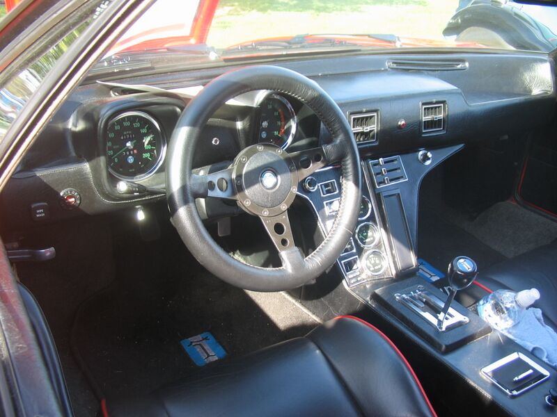 Файл:Detomaso Pantera Interior.JPG