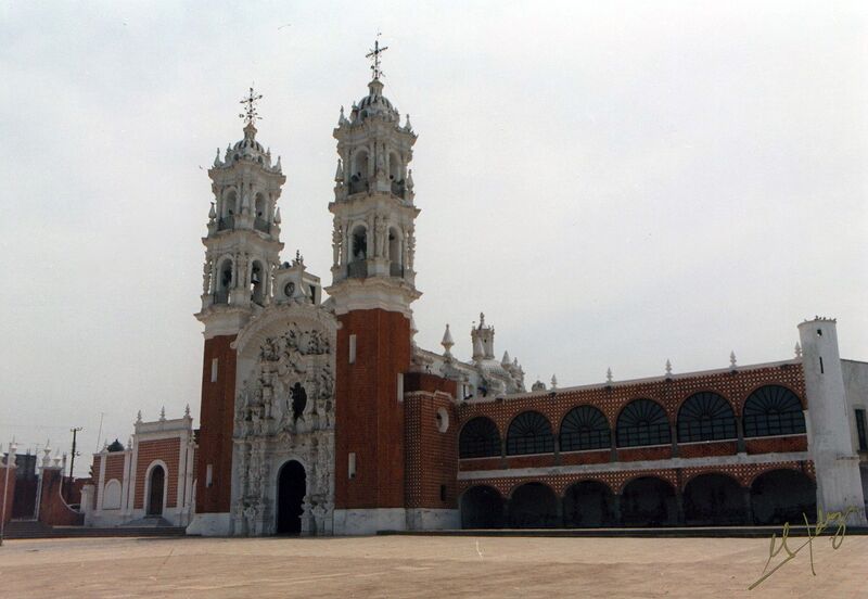 Файл:BasilicadeOcotlan.jpg