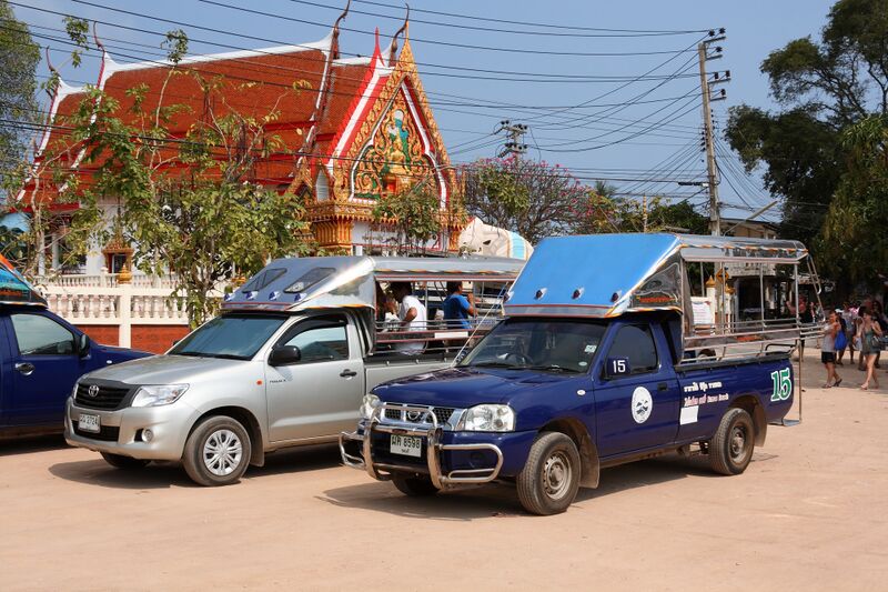 Файл:Songthaew on Koh Larn 03.JPG