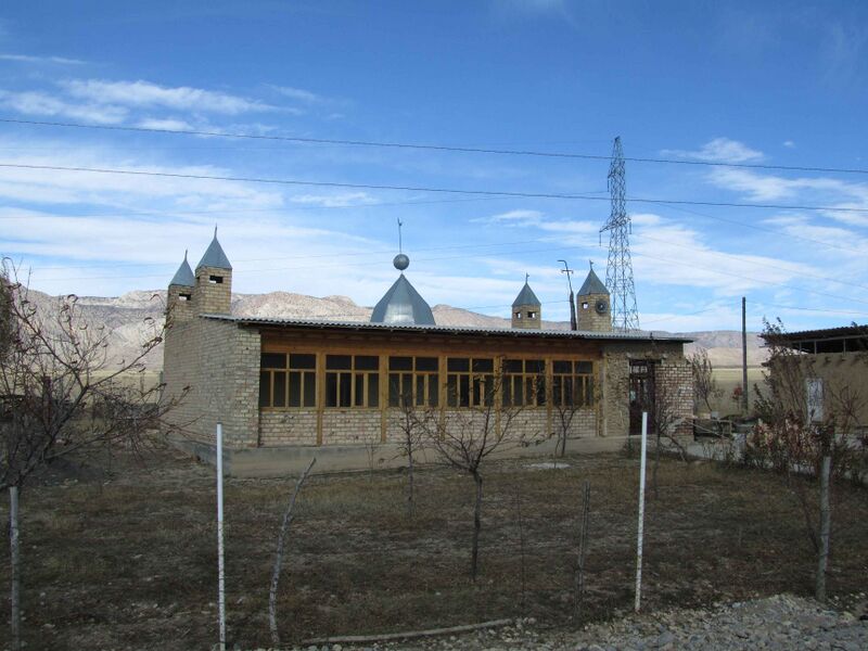 Файл:Mosque, Leilek.JPG