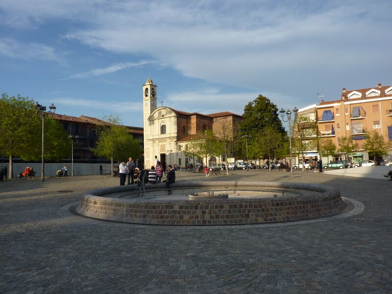 Файл:Vimodrone piazza.JPG