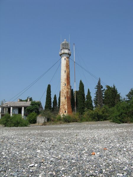Файл:Lighthouse Sukhum.JPG