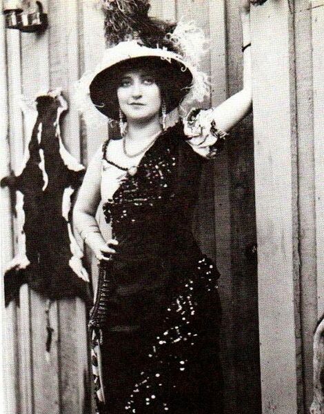 Файл:Rhea Mitchell 1915.jpg
