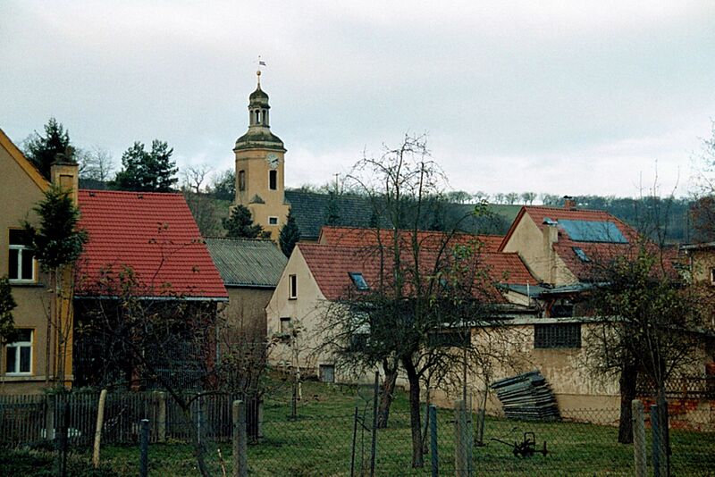 Файл:Rauda-Kirche.jpg