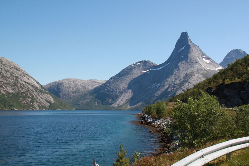 Файл:Stetind 2009 2.JPG