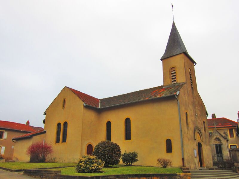 Файл:Eglise Pouilly.JPG