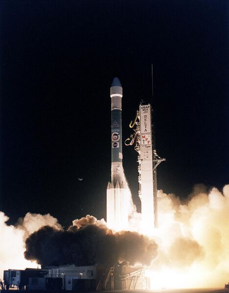 Файл:Mars Pathfinder launch.jpg
