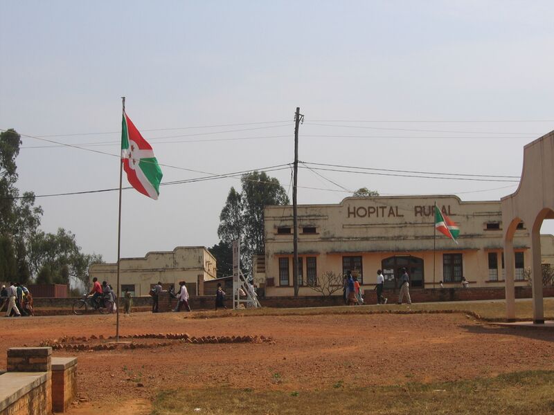 Файл:RuyigiHopital.JPG