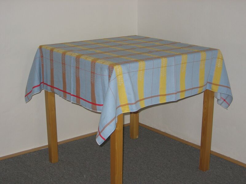 Файл:Tablecloth 01.JPG