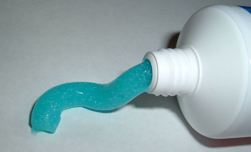Файл:Toothpaste.jpg