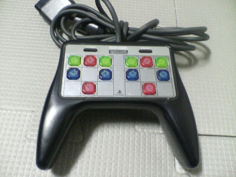 Файл:DDR HandController.jpg
