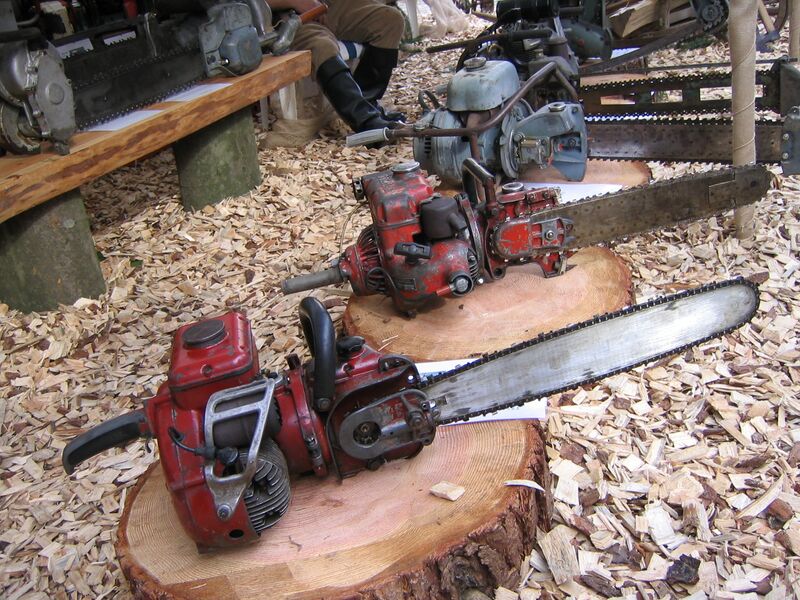 Файл:Dolmar Chainsaws 8805.jpg
