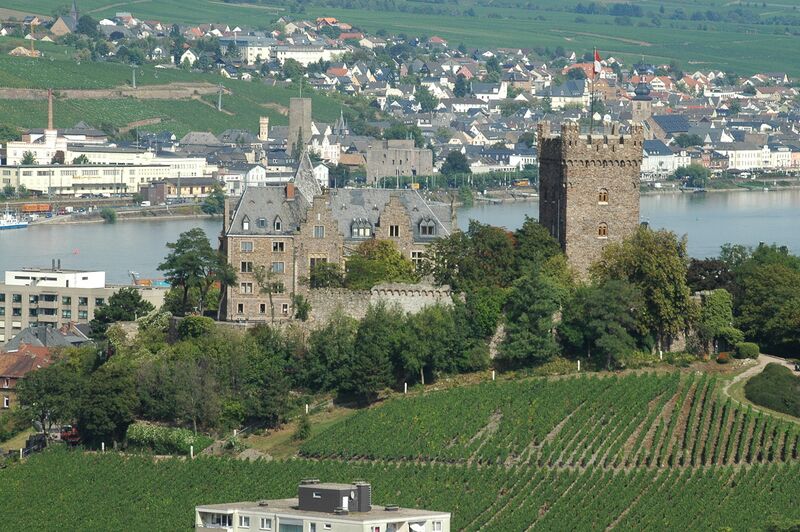 Файл:Burg Klopp.JPG