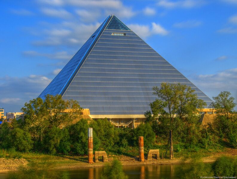 Файл:Pyramid Arena.jpg