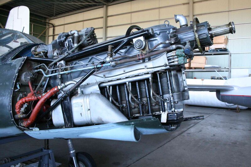 Файл:Renault6Q10Aengine.JPG
