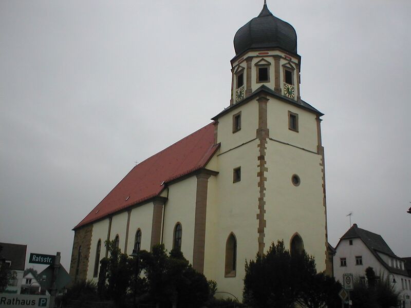 Файл:Oedheim-mauritiuskirche.JPG