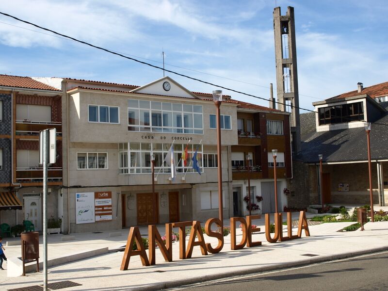 Файл:AntasPrazaConcello.jpg