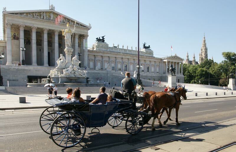 Файл:AUSTRIA Parlament 3.JPG