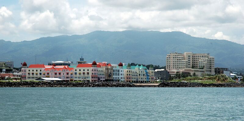 Файл:Manado Waterfront.JPG