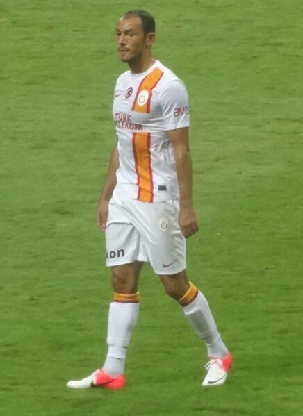 Файл:Umut Bulut 2012 (1).JPG