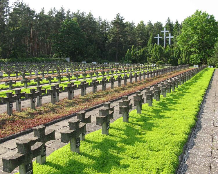 Файл:Palmiry Cemetery.JPG