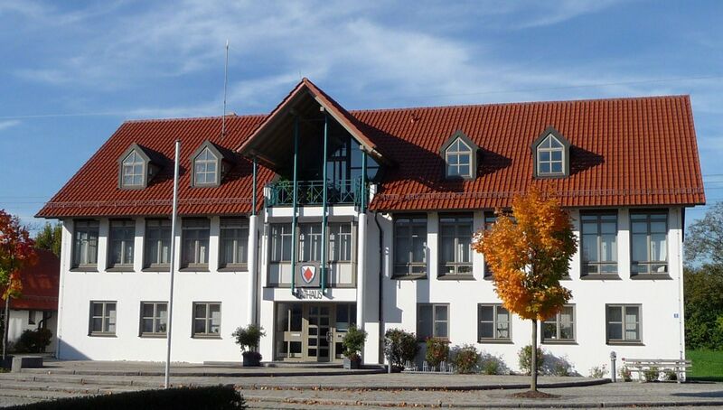 Файл:Rathaus Niederaichbach.JPG