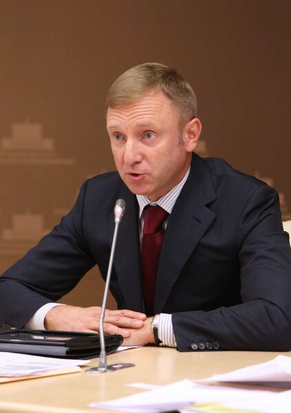 Файл:Dmitry Livanov, June 2012.jpeg