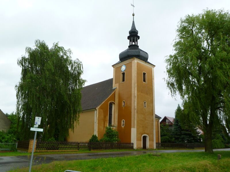 Файл:Groß Schacksdorf-Simmersdorf Kirche.JPG