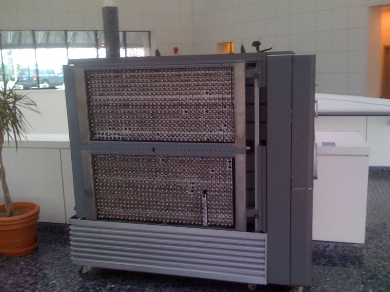 Файл:IBM 701 frame.jpg