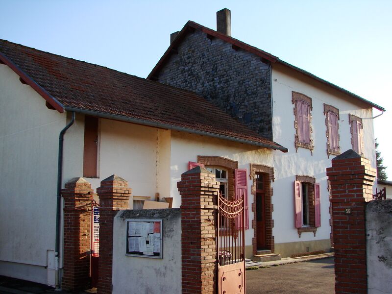Файл:Dours (school).JPG